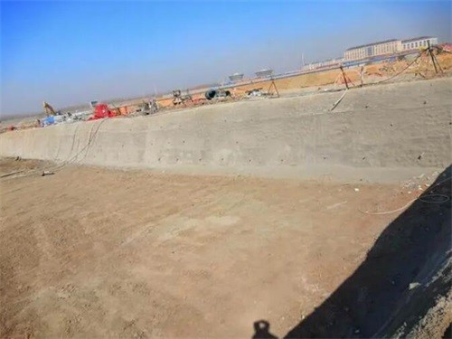 鞍山高铁桩基础建设